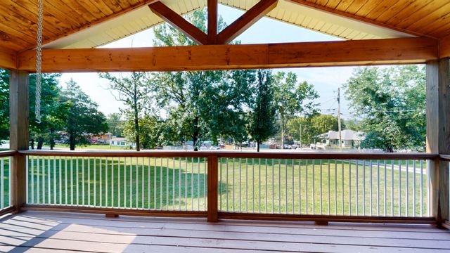 405 Twin Cove Dr, Lebanon, TN 37087