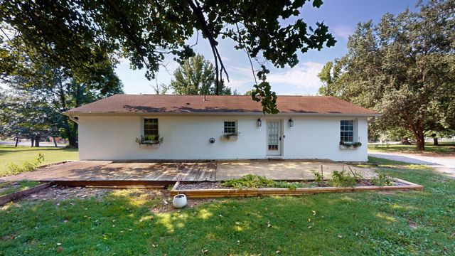 405 Twin Cove Dr, Lebanon, TN 37087