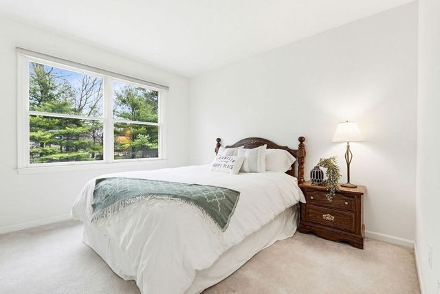 30 Hancock Rd, Franklin, MA 02038