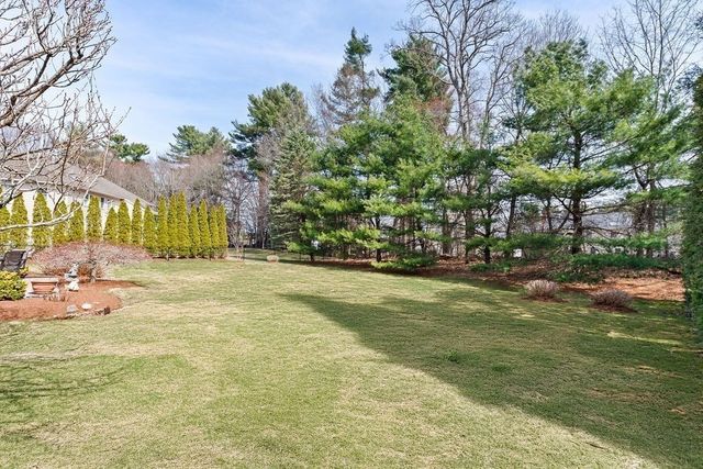 30 Hancock Rd, Franklin, MA 02038