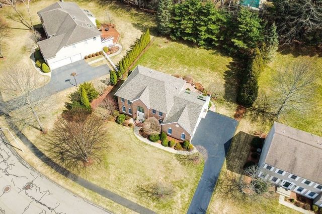 30 Hancock Rd, Franklin, MA 02038