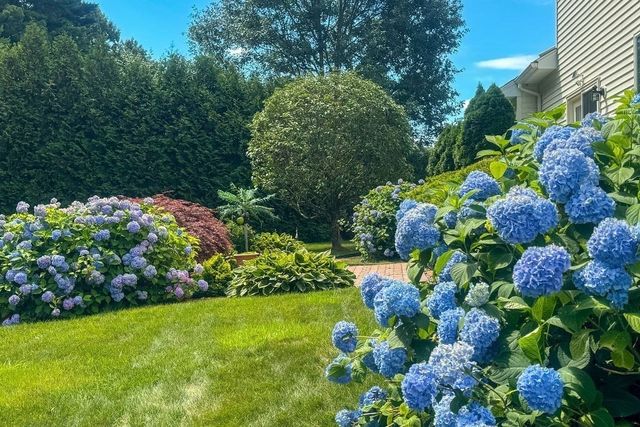 30 Hancock Rd, Franklin, MA 02038