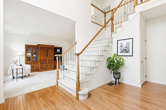 30 Hancock Rd, Franklin, MA 02038