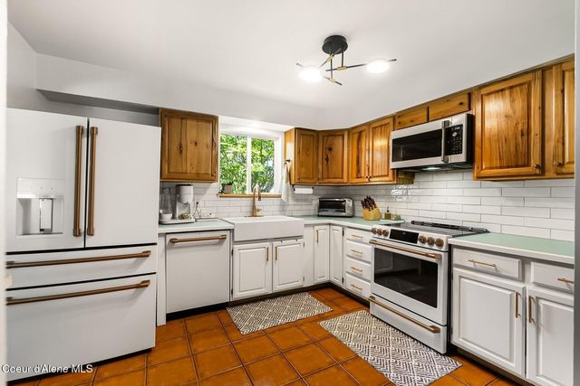510 Loman Circle, Sandpoint, ID 83864