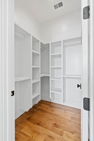 34 Lenox Street, Charleston, SC 29403