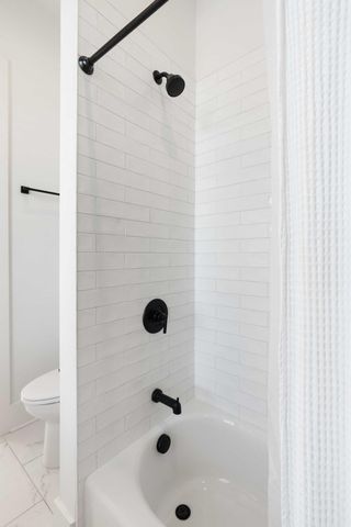 34 Lenox Street, Charleston, SC 29403