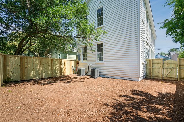 34 Lenox Street, Charleston, SC 29403