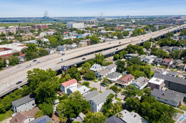 34 Lenox Street, Charleston, SC 29403