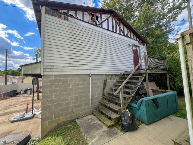 14614 E Liverpool Road, East Liverpool, OH 43920