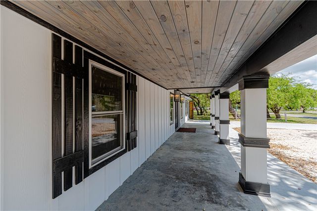 47 Mockingbird, Rockport, TX 78382