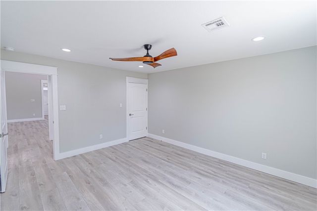 47 Mockingbird, Rockport, TX 78382