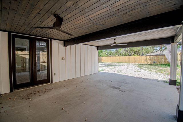 47 Mockingbird, Rockport, TX 78382