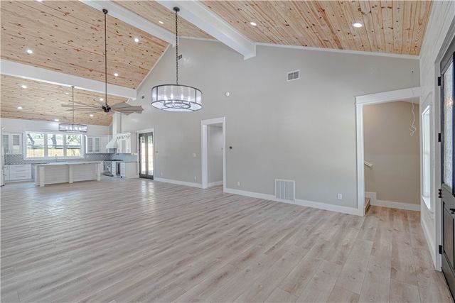 47 Mockingbird, Rockport, TX 78382