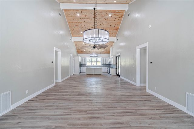 47 Mockingbird, Rockport, TX 78382