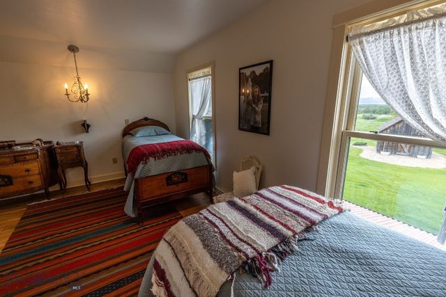 91 Porcupine Road, Wilsall, MT 59086