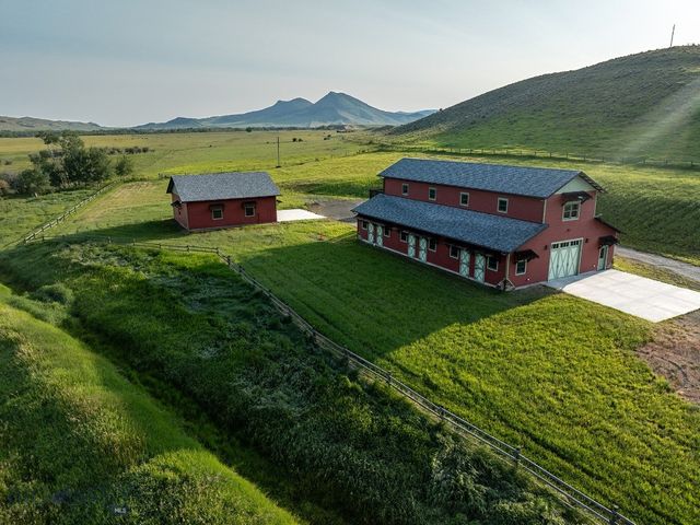 91 Porcupine Road, Wilsall, MT 59086