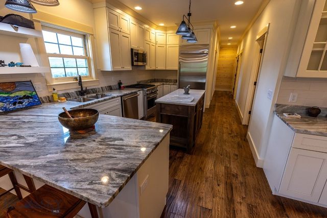 91 Porcupine Road, Wilsall, MT 59086