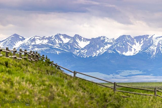 91 Porcupine Road, Wilsall, MT 59086