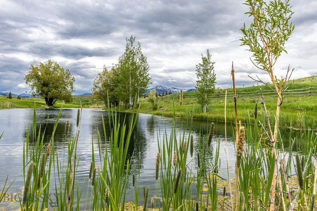 91 Porcupine Road, Wilsall, MT 59086