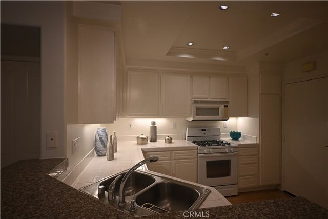 3603 Ladrillo Aisle, Irvine, CA 92606