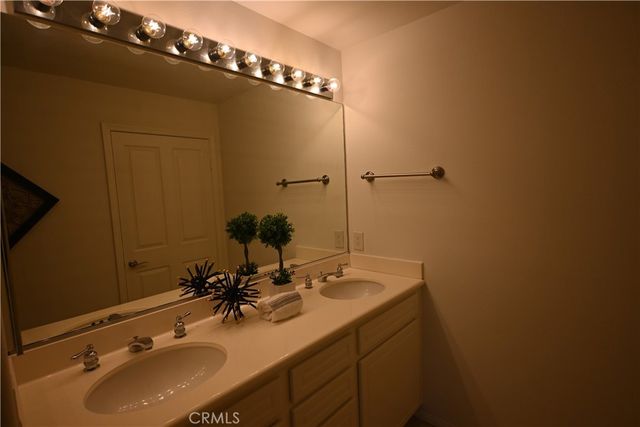 3603 Ladrillo Aisle, Irvine, CA 92606