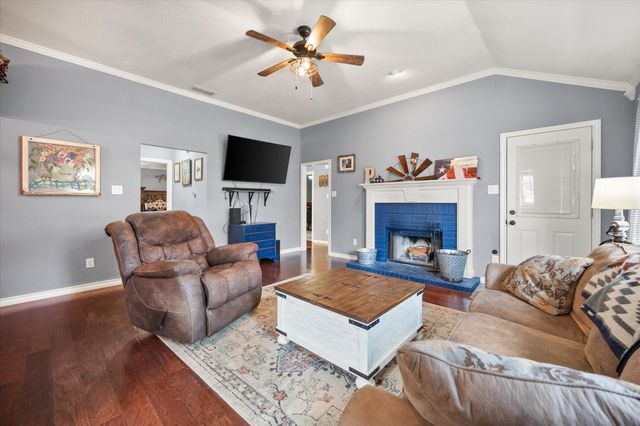 1314 Hyde Park Boulevard, Cleburne, TX 76033