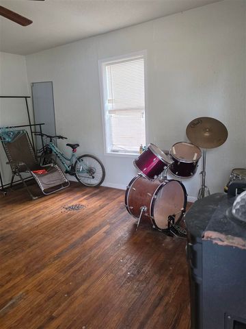 1403 NW Lawton Ave, Lawton, OK 73505