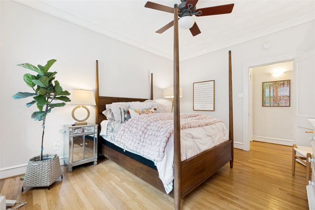 1151 N Winnetka Avenue, Dallas, TX 75208