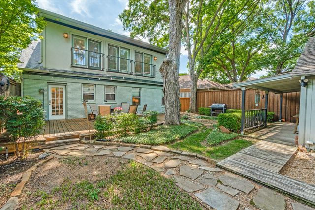 1151 N Winnetka Avenue, Dallas, TX 75208