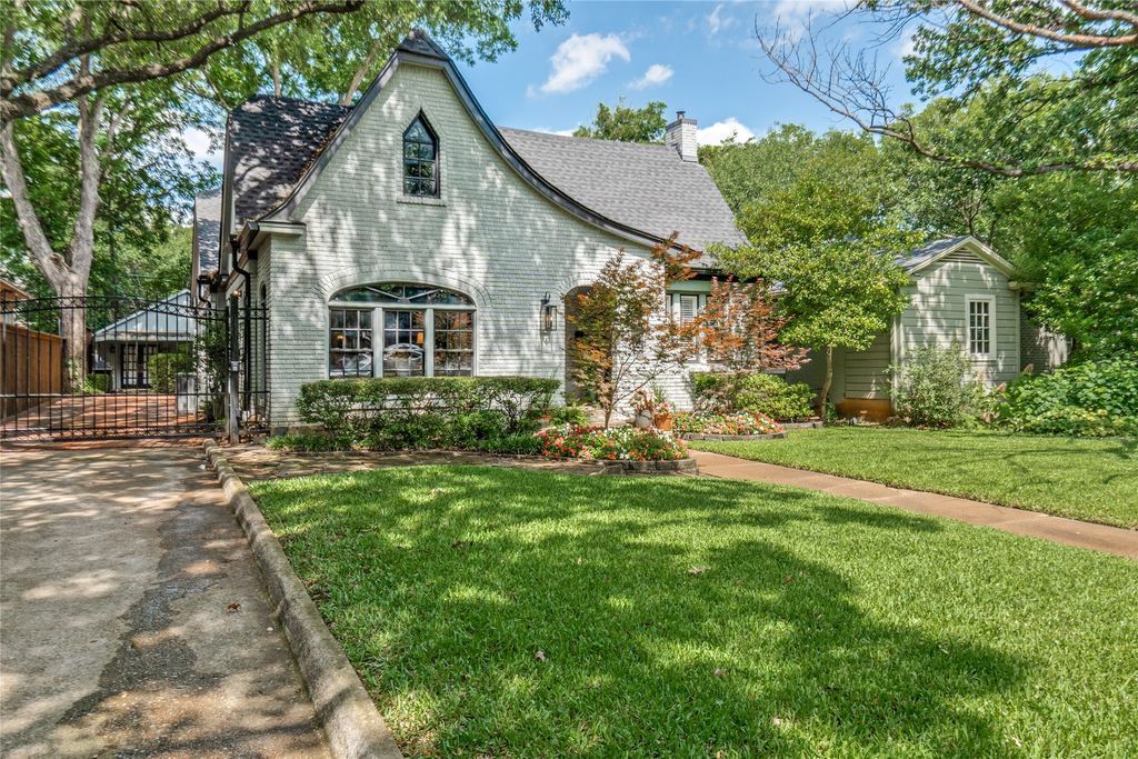 1151 N Winnetka Avenue, Dallas, TX 75208 — photo 2