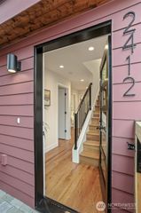 2412 Queen Anne Avenue N, Seattle, WA 98119