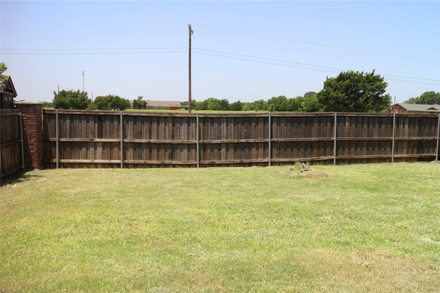 591 Providence Place, Lavon, TX 75166