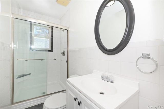 62 Bayside Avenue, Amityville, NY 11701