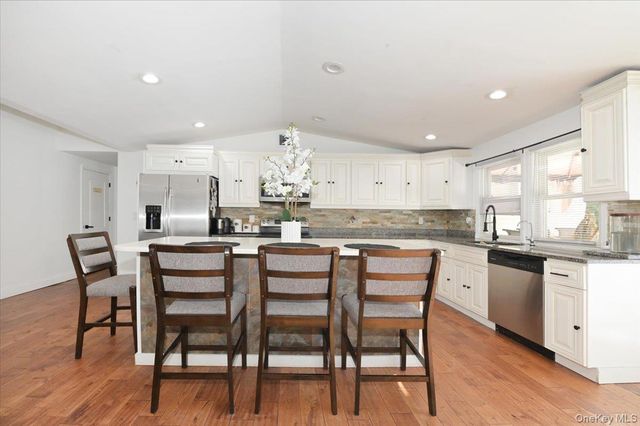 62 Bayside Avenue, Amityville, NY 11701