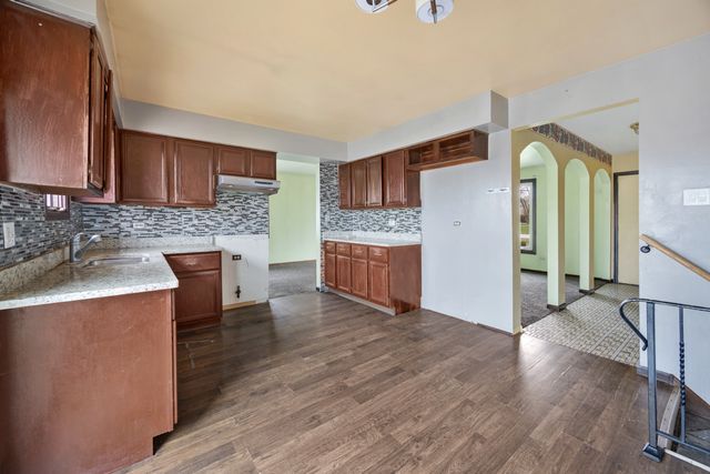 5916 W 127th Street, Alsip, IL 60803