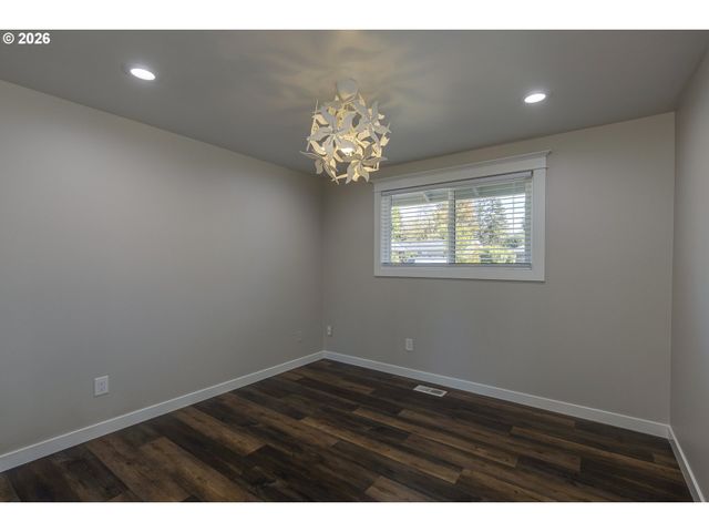 5855 Sw 166TH Ct, Beaverton, OR 97007