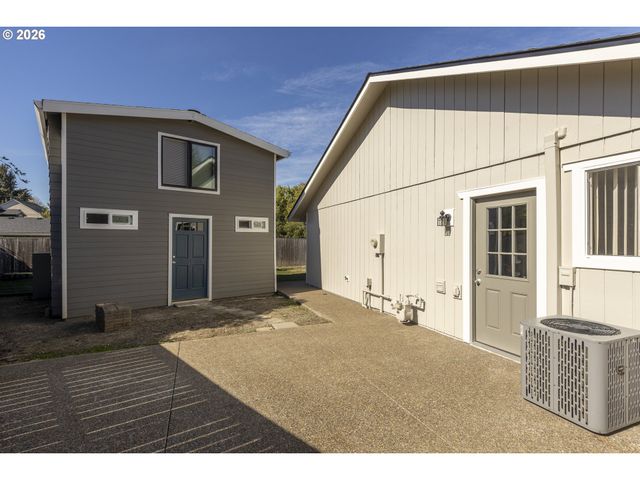5855 Sw 166TH Ct, Beaverton, OR 97007