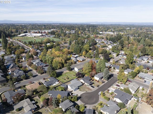 5855 Sw 166TH Ct, Beaverton, OR 97007