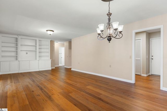 213 Creek Forest Drive, Greenville, SC 29615