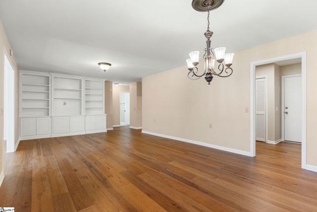 213 Creek Forest Drive, Greenville, SC 29615