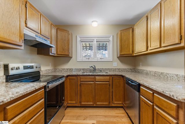 213 Creek Forest Drive, Greenville, SC 29615