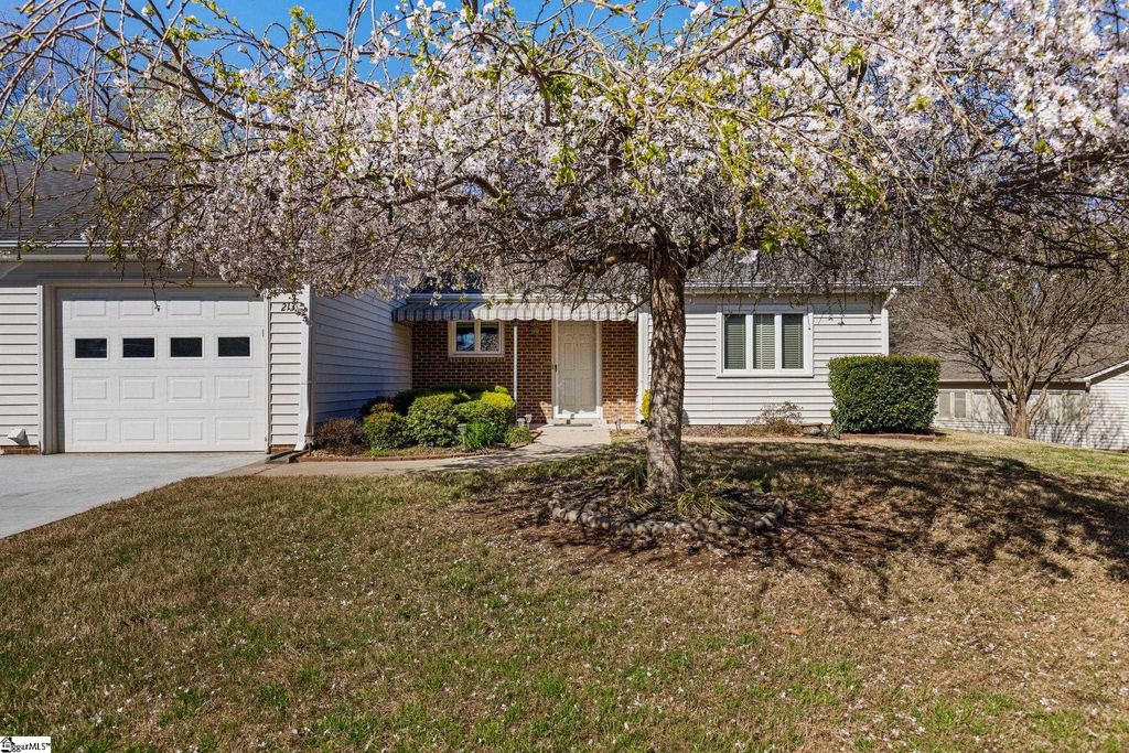 213 Creek Forest Drive, Greenville, SC 29615