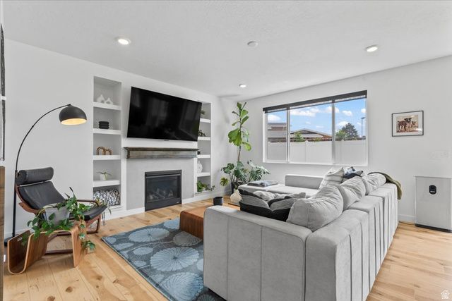 4892 S SNARR HAVEN CT, Taylorsville, UT 84129