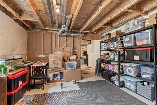 4892 S SNARR HAVEN CT, Taylorsville, UT 84129