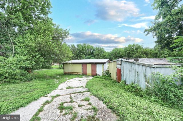 2779 CENTENNIAL RD, Hanover, PA 17331