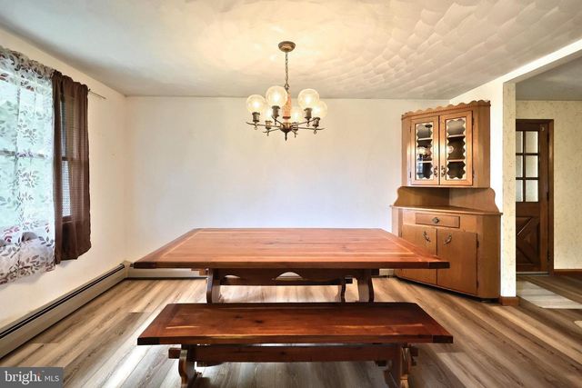 2779 CENTENNIAL RD, Hanover, PA 17331