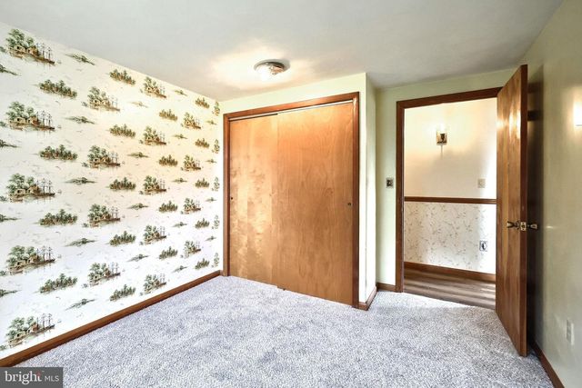 2779 CENTENNIAL RD, Hanover, PA 17331