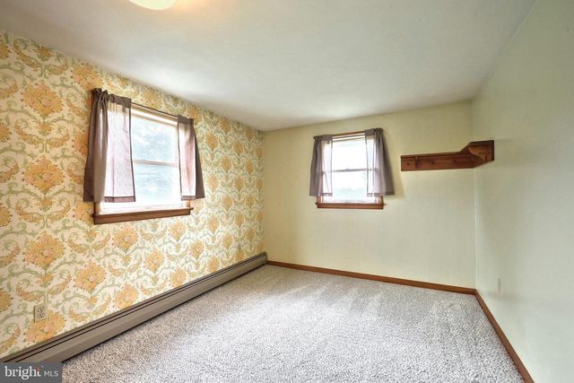 2779 CENTENNIAL RD, Hanover, PA 17331