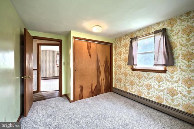 2779 CENTENNIAL RD, Hanover, PA 17331