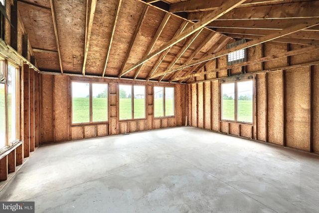 2779 CENTENNIAL RD, Hanover, PA 17331